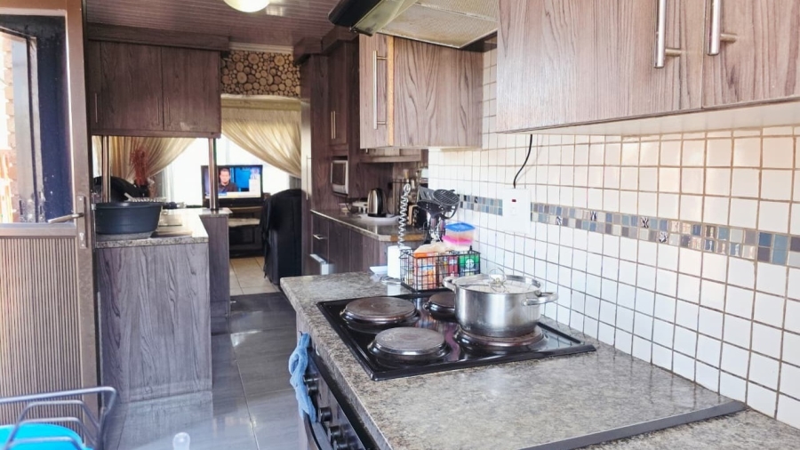 3 Bedroom Property for Sale in Rustenburg North North West